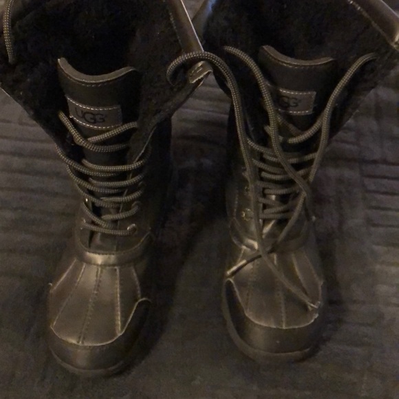 UGGs - Picture 3 of 5